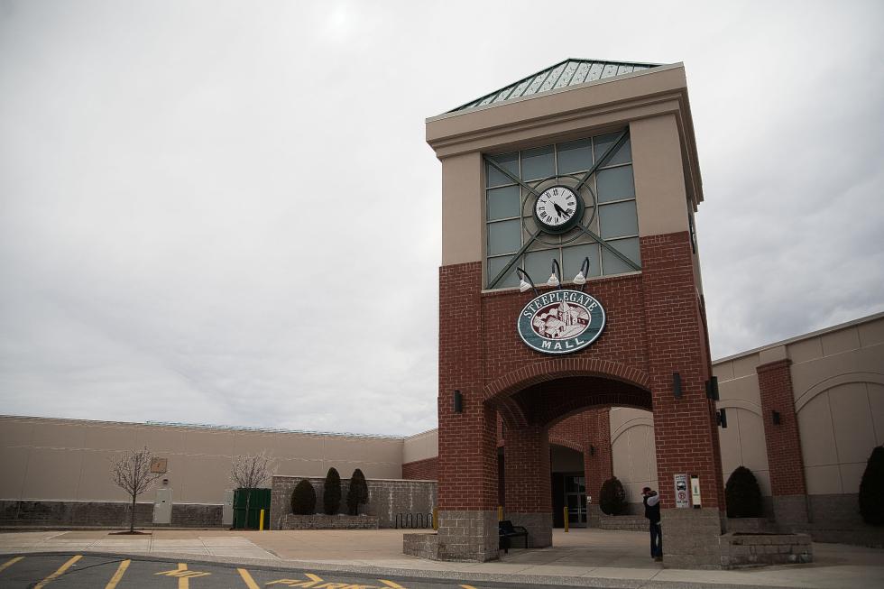 The main entrance to the Steeplegate Mall in Concord on Friday, March 27, 2015. (CAMERON JOHNSON / Monitor staff) - CAMERON JOHNSON | Concord Monitor